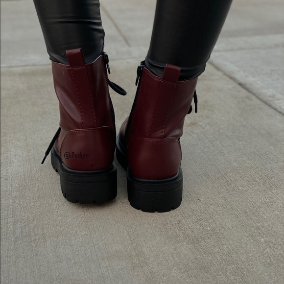 Wine/Burgundy Lace up combat boots - Picture 2 of 3